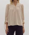 Entro Scallop Hem Blouse In Ecru In White