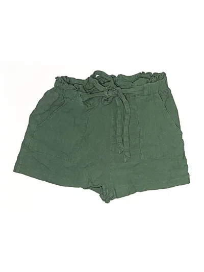 Pre-owned Entro Shorts In Green