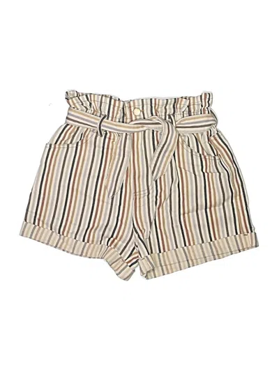 Pre-owned Entro Shorts In Ivory