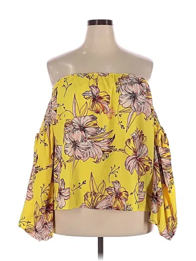 Pre-owned Entro Sleeveless Blouse In Yellow
