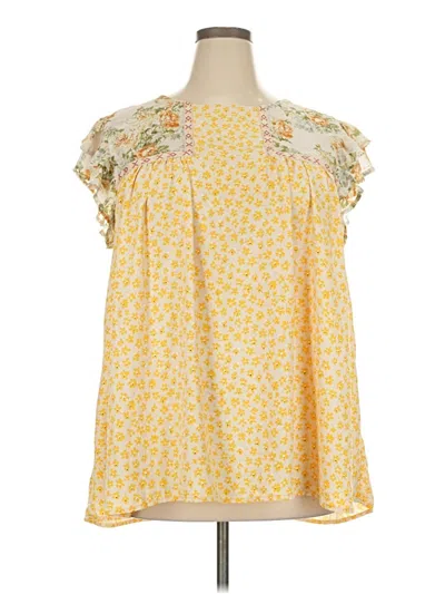 Pre-owned Entro Sleeveless Blouse In Yellow