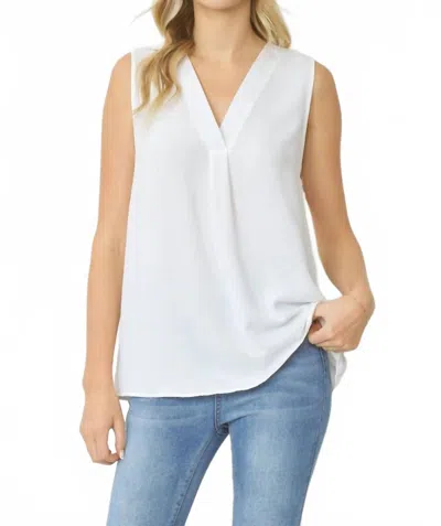 Entro Sleeveless V-neck Top In Ivory In White