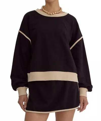 Entro Solid Contrast Trim Long Sleeve Top In Black