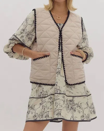 Entro Stitch By Stitch Quilted Vest In Sand