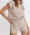 ENTRO TEXTURED CAP SLEEVE TOP IN LIGHT TAUPE