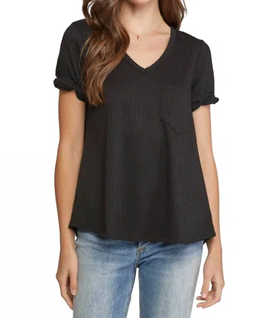 Entro Textured Pocket Top In Black