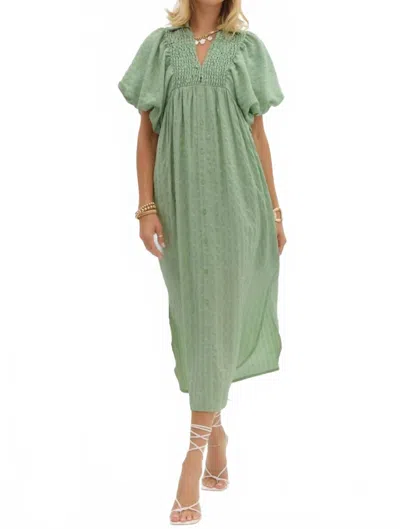 Entro Textured Short Sleeve Midi Dress In Sage In Green