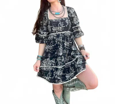 Entro The Pretty Place Dress- In Charcoal In Black