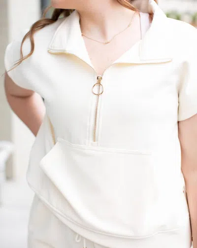 Entro Top With Shorts Set In Cream In White