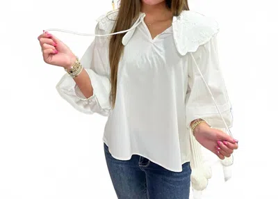 Entro Women's Oversized Collar Top In White