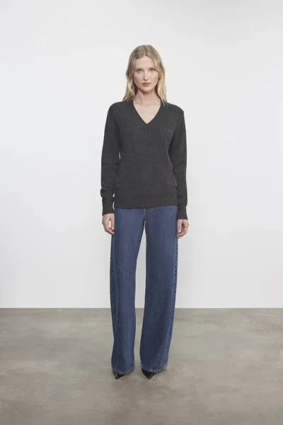 Enza Costa Cashmere V-neck Sweater In Charcoal In Gray