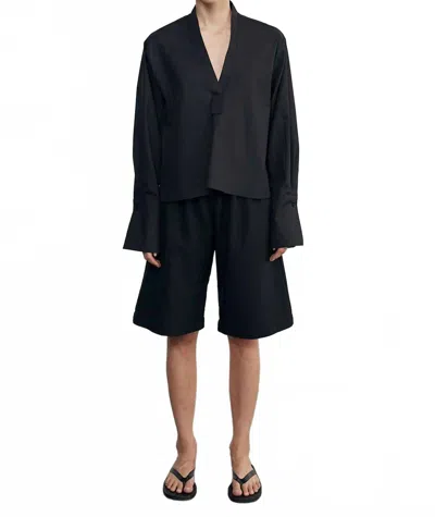 ENZA COSTA TWILL BERMUDA SHORT IN BLACK