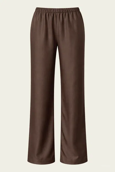 Enza Costa Twill Everywhere Pant In Chocolate In Brown