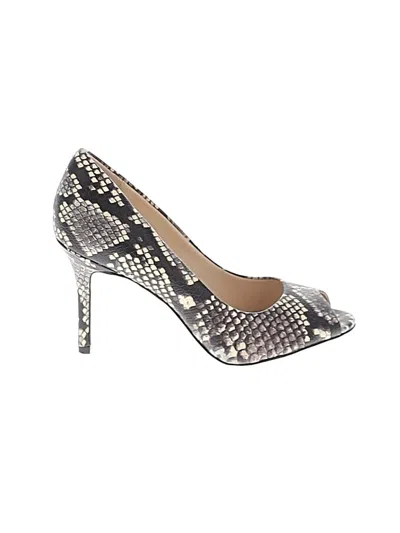 Pre-owned Enzo Angiolini Heels In Gray