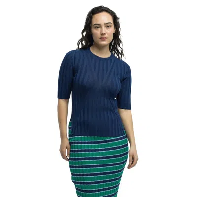 Eolas Luc Tee In Two-tone Navy In Blue