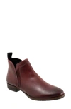 Eos Footwear Gaid Bootie In Red