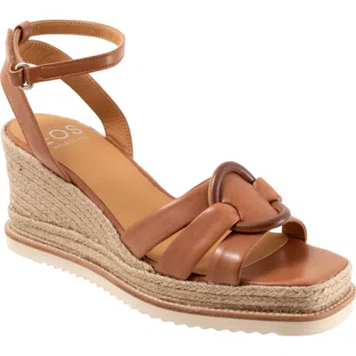 Eos Footwear Zeline Platform Wedge Sandal In Brandy