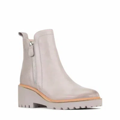 Eos Melbourne Women's Parson Boots In Stone In Multi