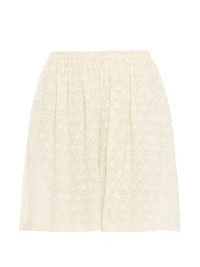 Eres Inoubliable Floral Shorts In Neutral