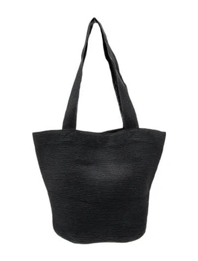 Pre-owned Eric Javits Raffia Shoulder Bag In Black