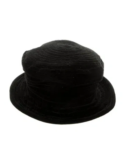 Pre-owned Eric Javits Solid Velvet Top Hat In Black