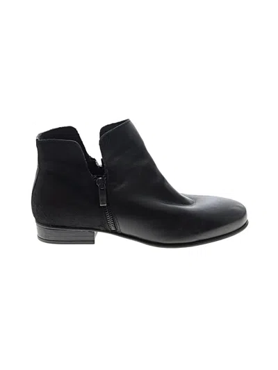 Pre-owned Eric Michael Ankle Boots In Black