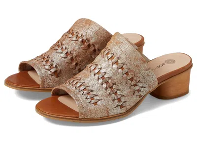 Eric Michael Lisbon In White