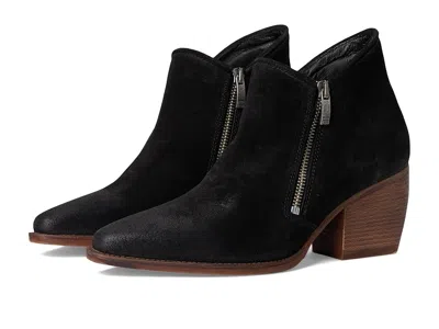 Eric Michael Starr In Black