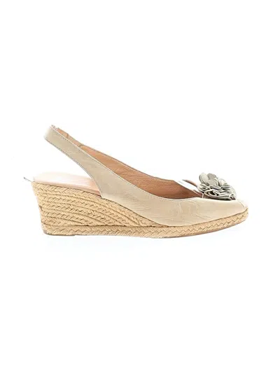 Pre-owned Eric Michael Wedges In Tan