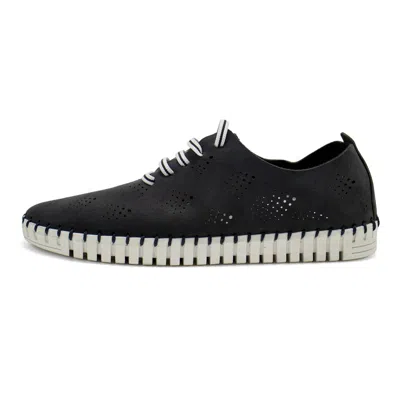 Eric Michael Women's Annie Whipstitch Detail Shoes In Navy In Blue