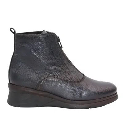 Eric Michael Women's Mandy Wedge Bootie In Black In Gray