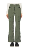 Erin Snow Hose Este In Sage