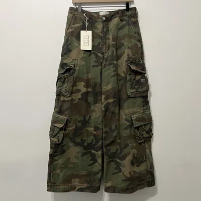 Pre-owned Erl Camo Cargos In Green
