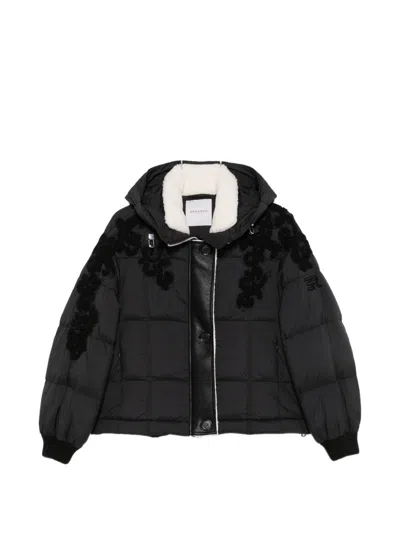Ermanno Firenze Floral-appliqué Quilted Down Jacket In Black
