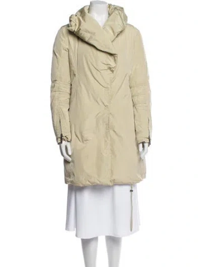 Pre-owned Ermanno Scervino Down Coat In Neutral