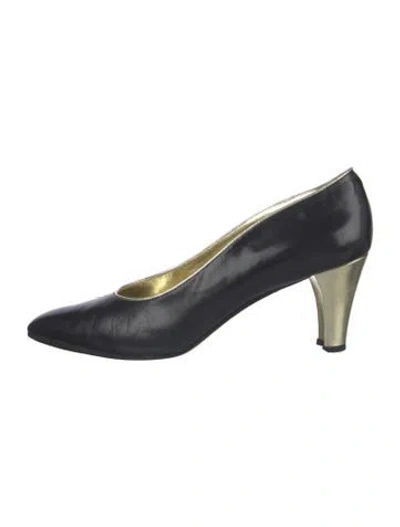 Pre-owned Escada Leather Pumps In Black