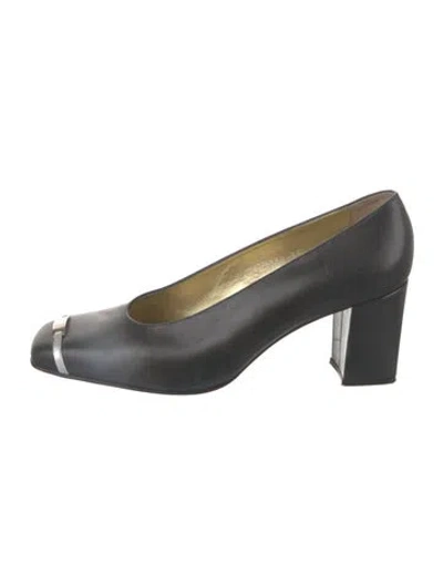 Pre-owned Escada Leather Pumps In Black