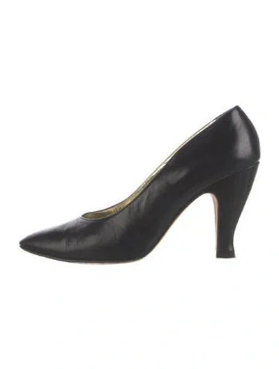 Pre-owned Escada Leather Pumps In Black