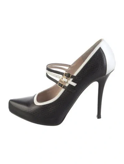 Pre-owned Escada Leather Pumps In Black