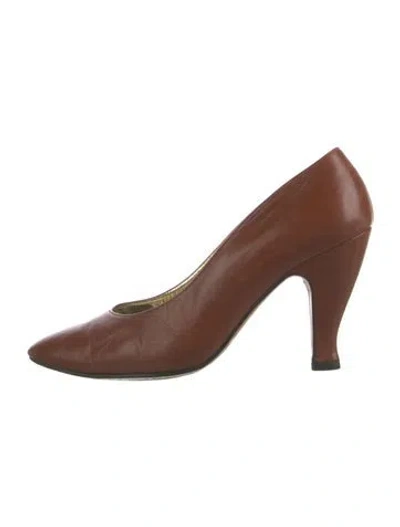 Pre-owned Escada Leather Pumps In Brown