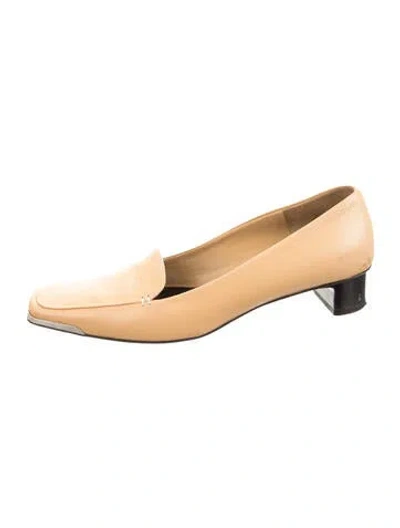 Pre-owned Escada Leather Pumps In Neutrals
