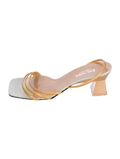Pre-owned Escada Leather Sandals In White