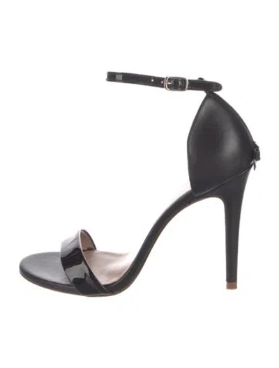Pre-owned Escada Patent Leather Bow Accents Sandals In Black
