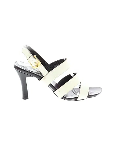 Pre-owned Escada Sandals In Ivory