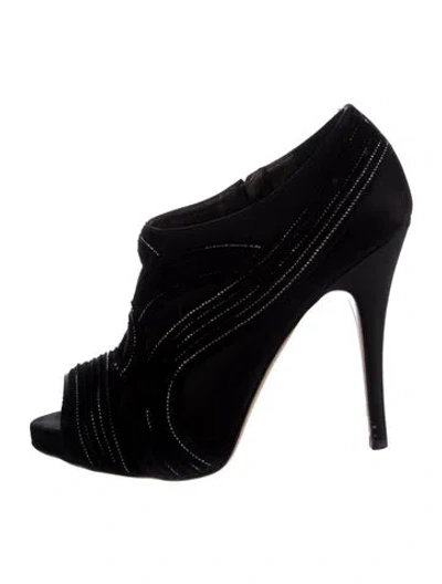 Pre-owned Escada Satin Pumps In Black