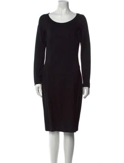 Pre-owned Escada Scoop Neck Knee-length Dress In Black