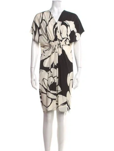 Pre-owned Escada Silk Knee-length Dress In Black