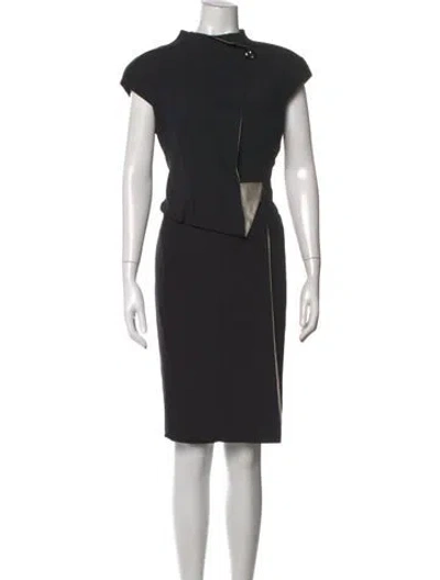 Pre-owned Escada Silk Knee-length Dress In Black