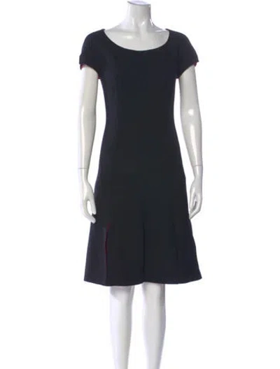 Pre-owned Escada Silk Knee-length Dress In Blue