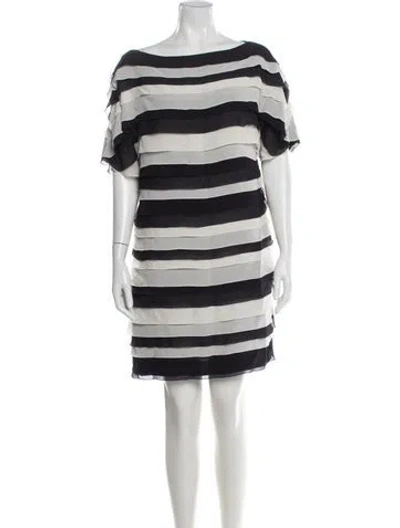 Pre-owned Escada Silk Knee-length Dress In Blue